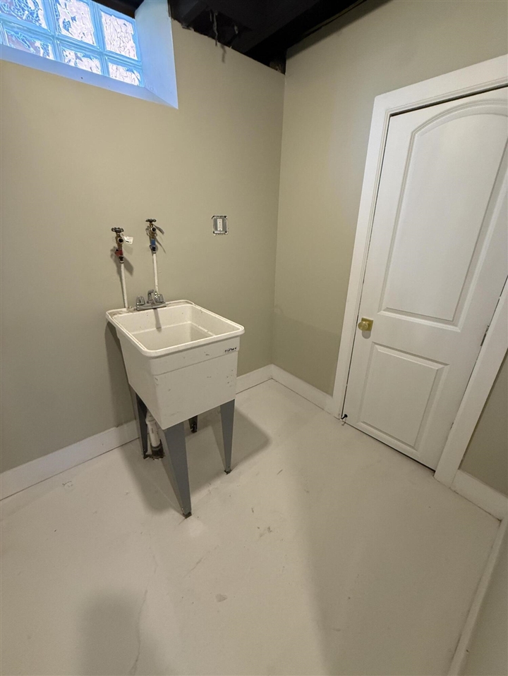 16540 Marlowe Street, Detroit, MI, 48235-4040