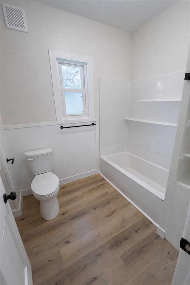 12 E 19th Street, Holland, MI, 49423-4227