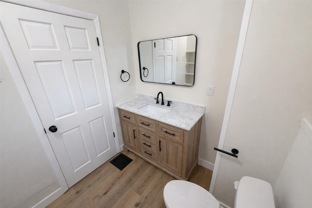 12 E 19th Street, Holland, MI, 49423-4227