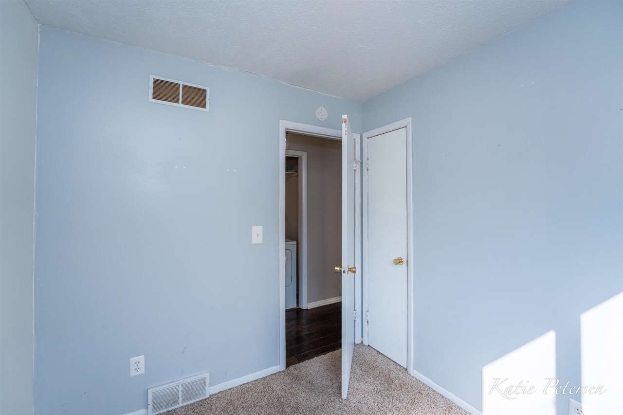 3501 15 Mile Road, Cedar Springs, MI, 49319-9184