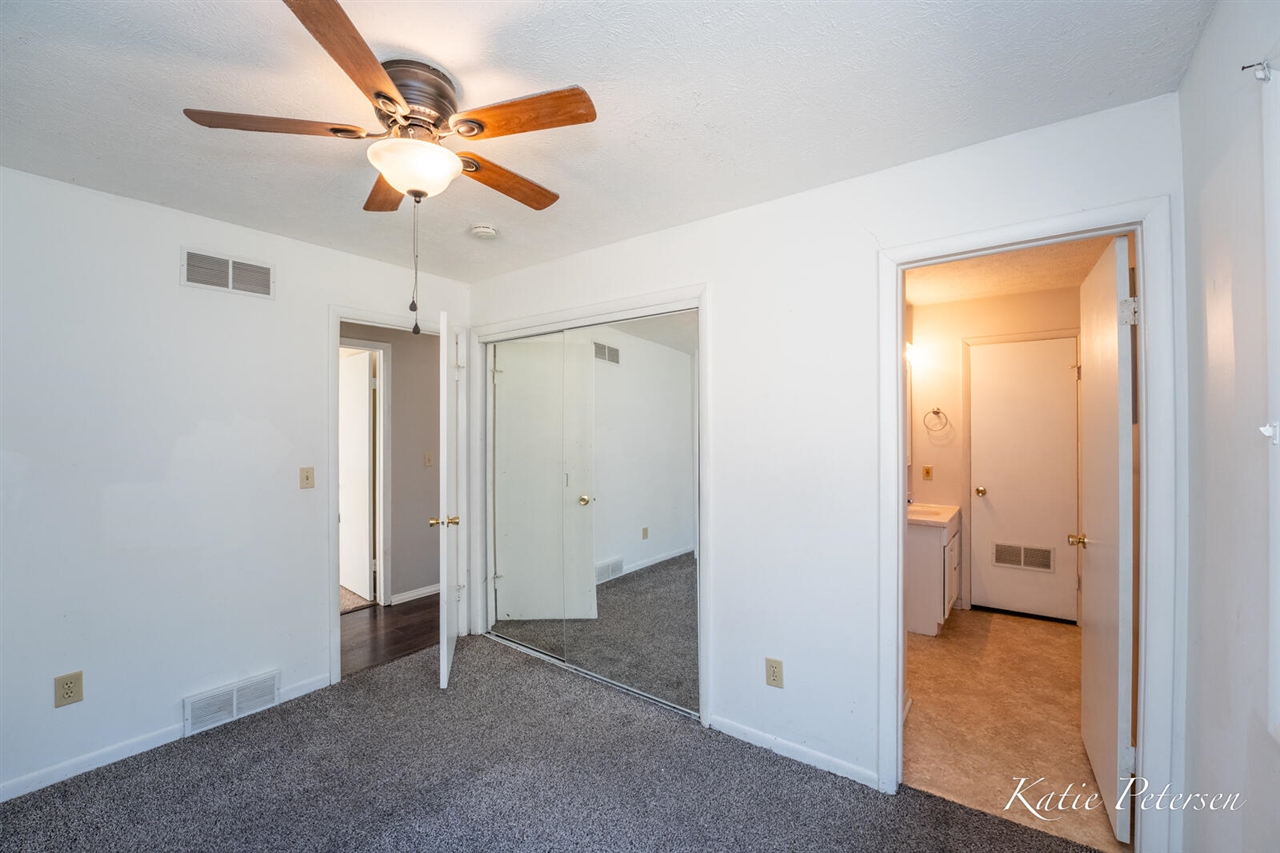 3501 15 Mile Road, Cedar Springs, MI, 49319-9184