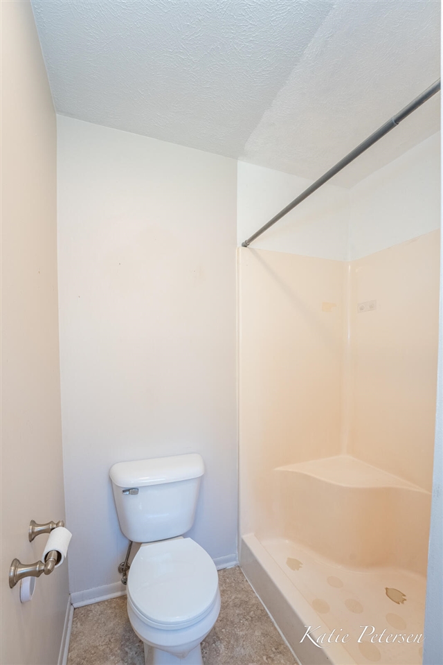 3501 15 Mile Road, Cedar Springs, MI, 49319-9184