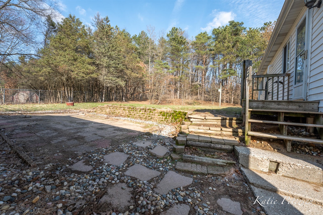 3501 15 Mile Road, Cedar Springs, MI, 49319-9184