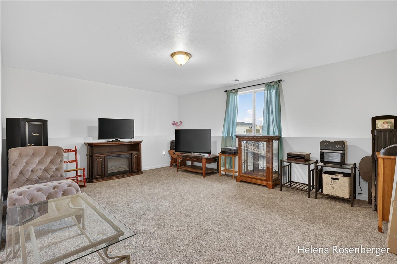 1700 Harper Grove Lane, Vicksburg, MI, 49097-7783