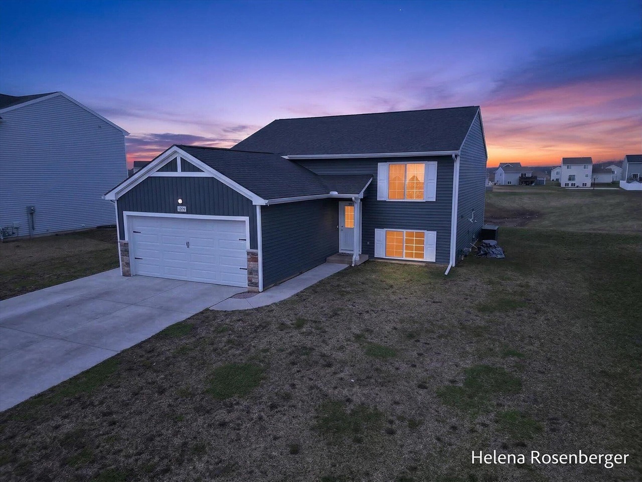 1700 Harper Grove Lane, Vicksburg, MI, 49097-7783