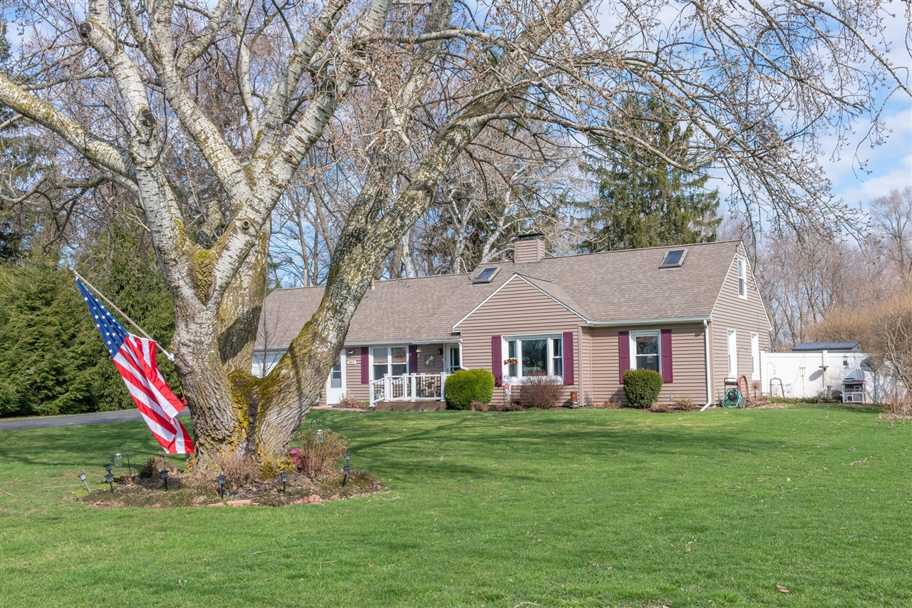 983 Miners Road, Saint Joseph, MI, 49085-9625