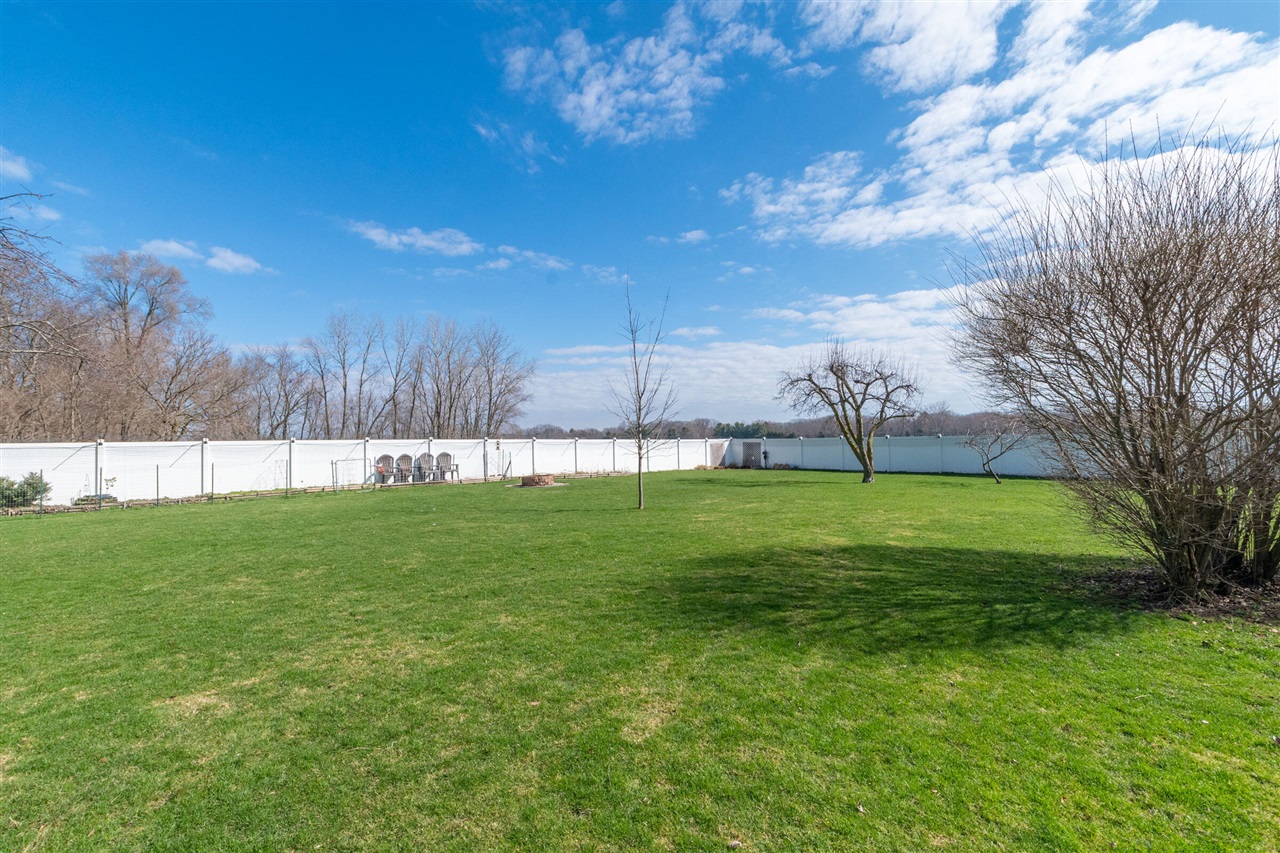 983 Miners Road, Saint Joseph, MI, 49085-9625