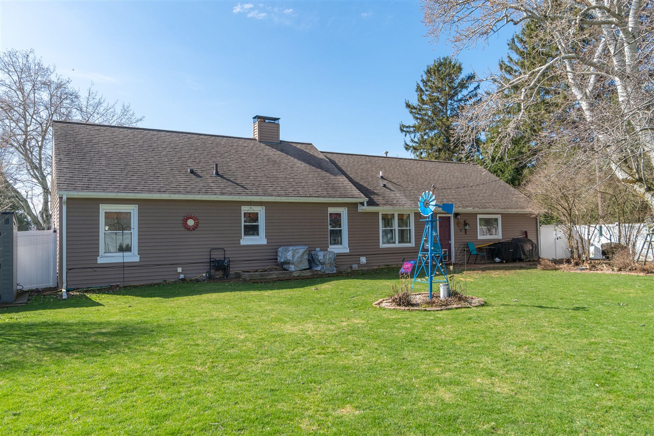 983 Miners Road, Saint Joseph, MI, 49085-9625