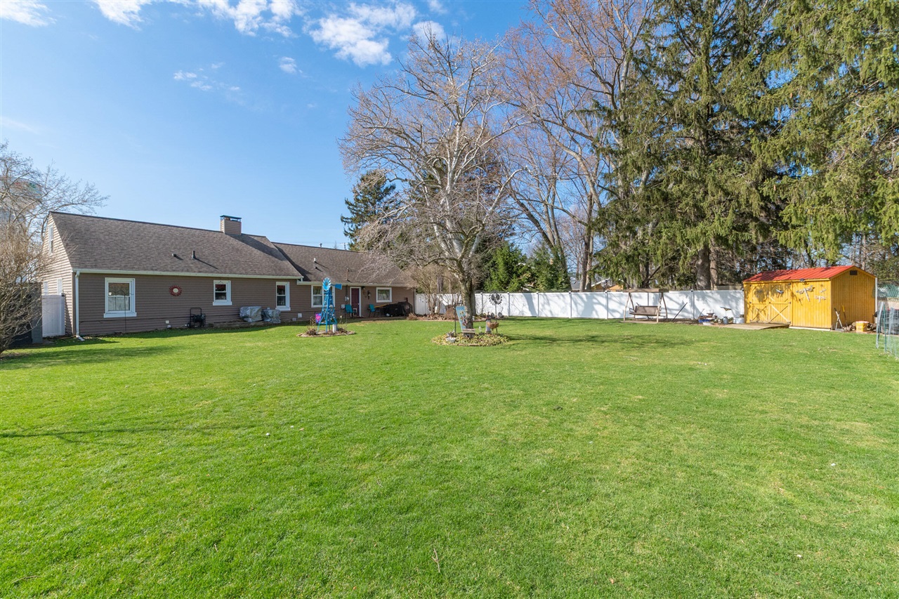 983 Miners Road, Saint Joseph, MI, 49085-9625