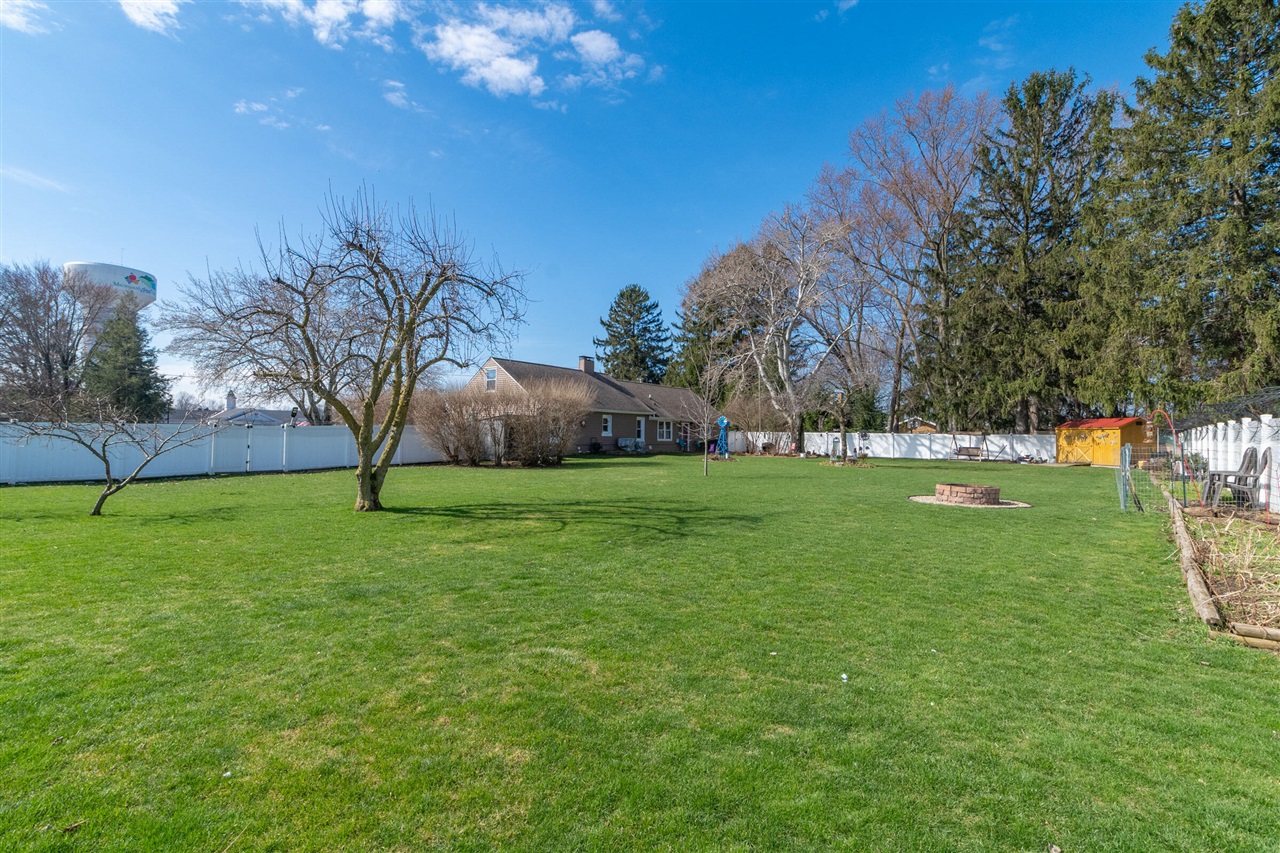 983 Miners Road, Saint Joseph, MI, 49085-9625