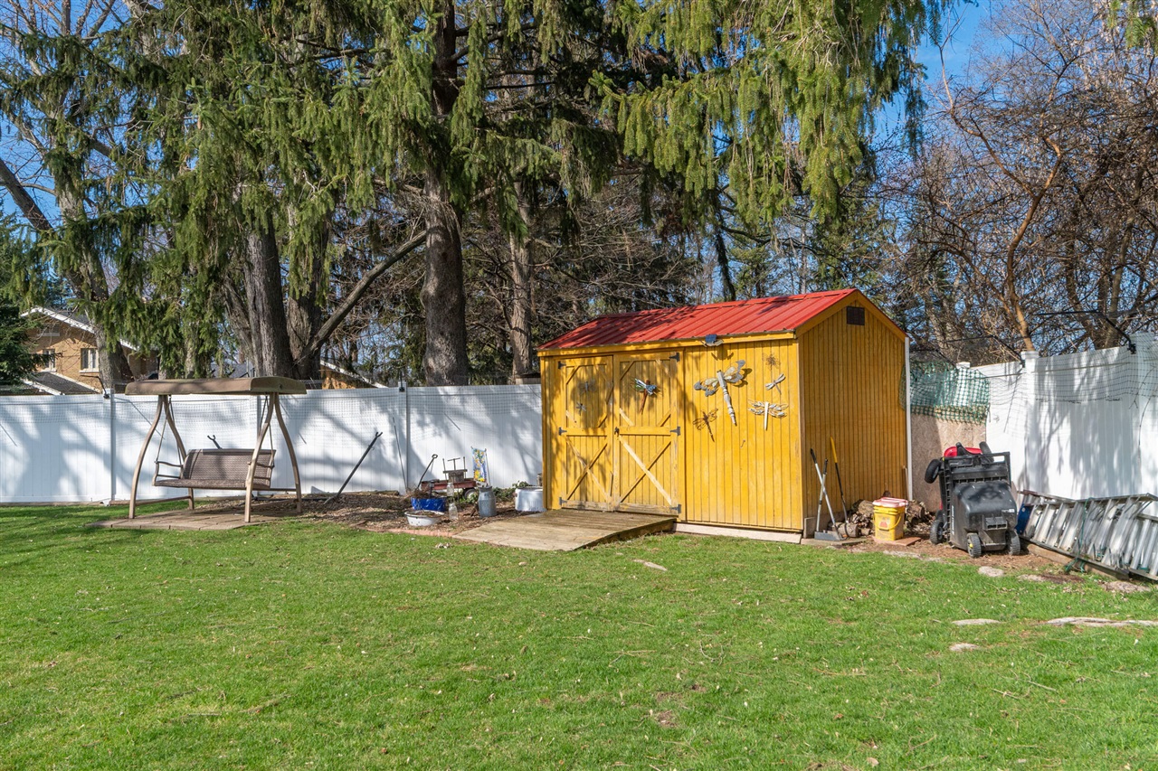 983 Miners Road, Saint Joseph, MI, 49085-9625