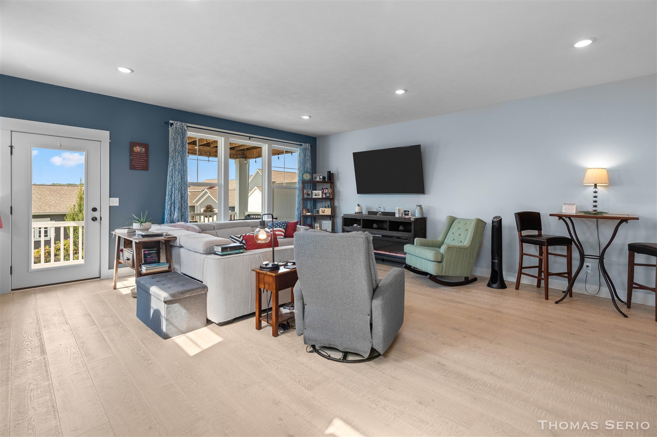 940 S Lake Street, Whitehall, MI, 49461-1522