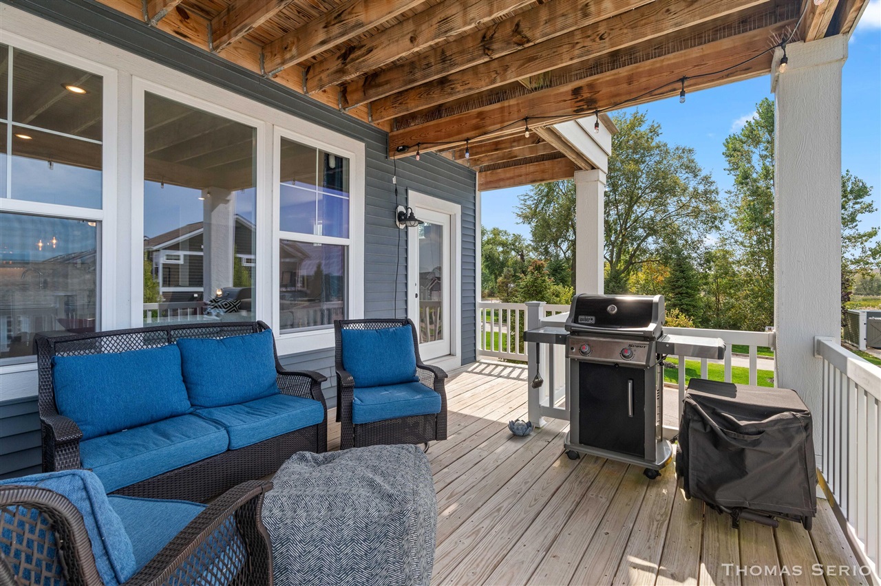 940 S Lake Street, Whitehall, MI, 49461-1522