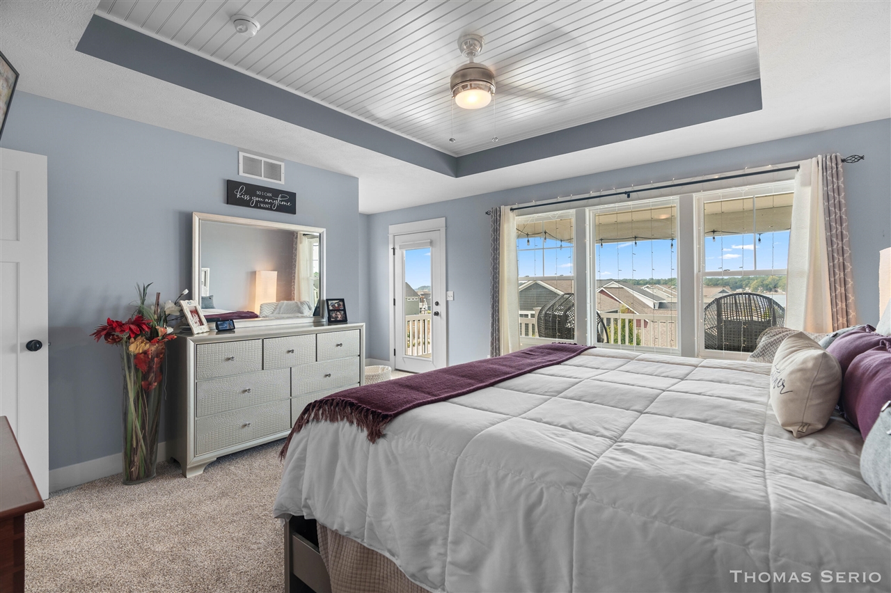 940 S Lake Street, Whitehall, MI, 49461-1522