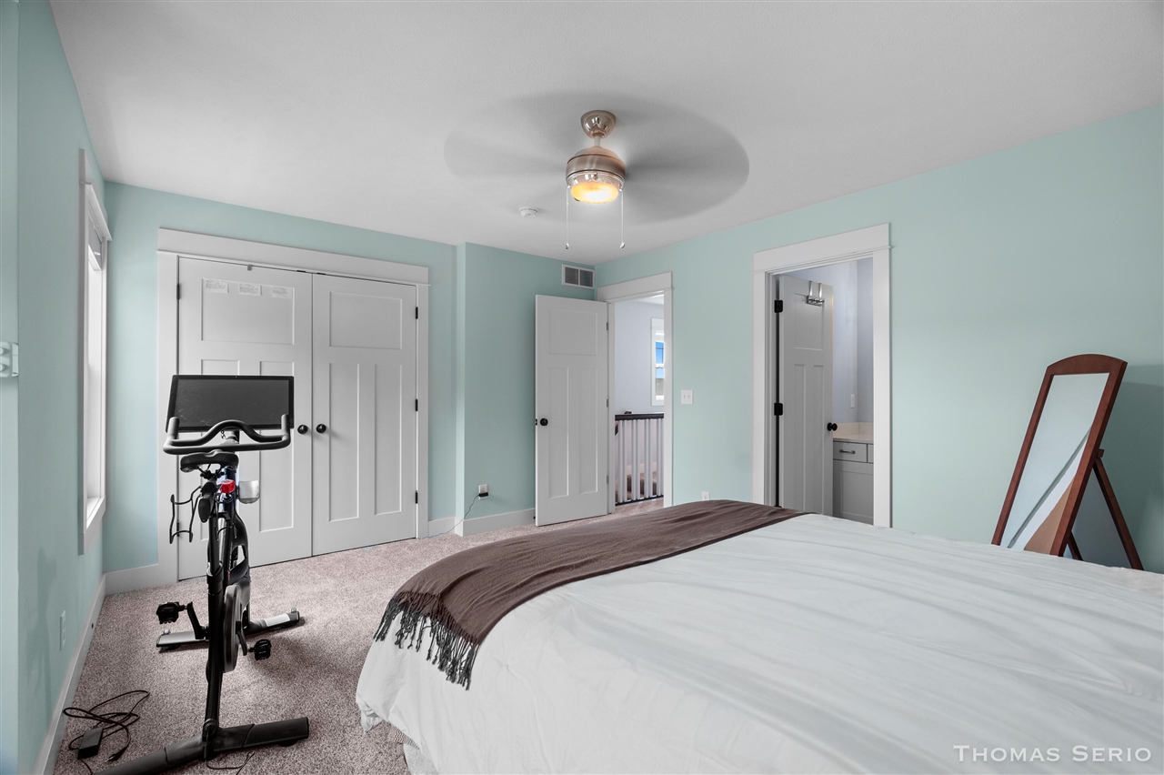 940 S Lake Street, Whitehall, MI, 49461-1522