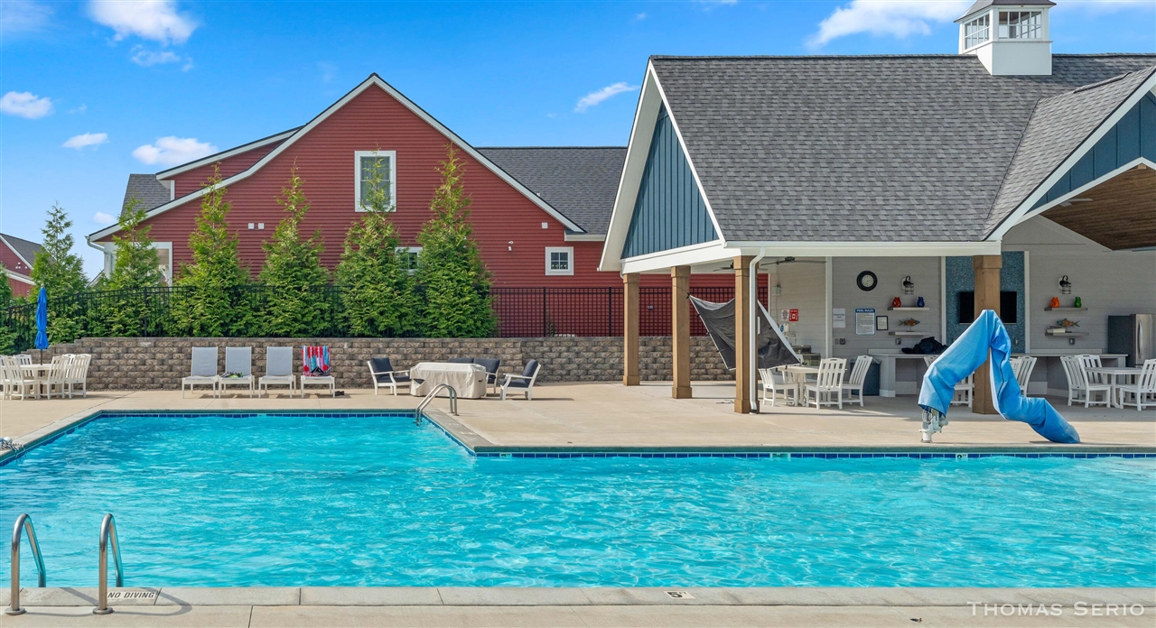 940 S Lake Street, Whitehall, MI, 49461-1522