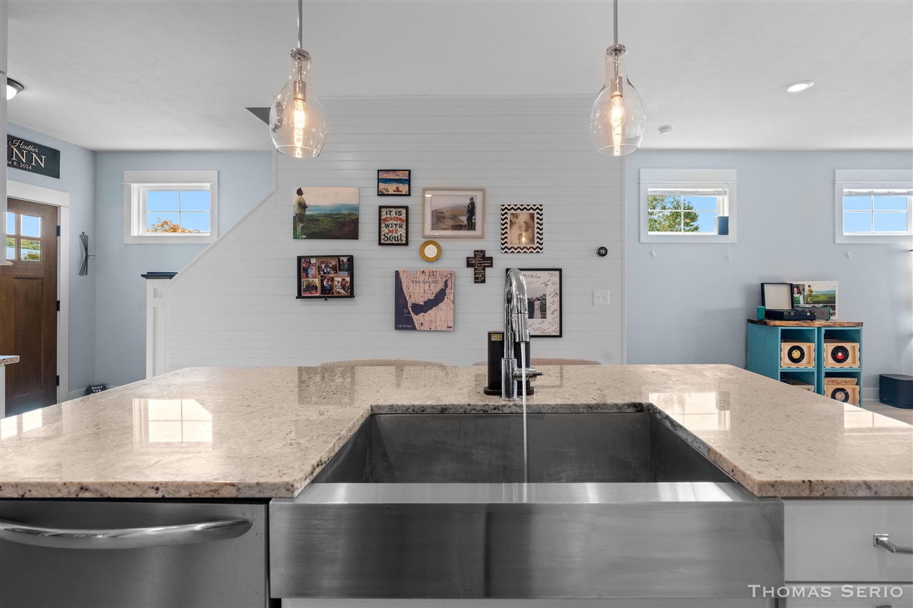 940 S Lake Street, Whitehall, MI, 49461-1522