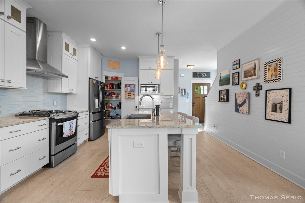 940 S Lake Street, Whitehall, MI, 49461-1522