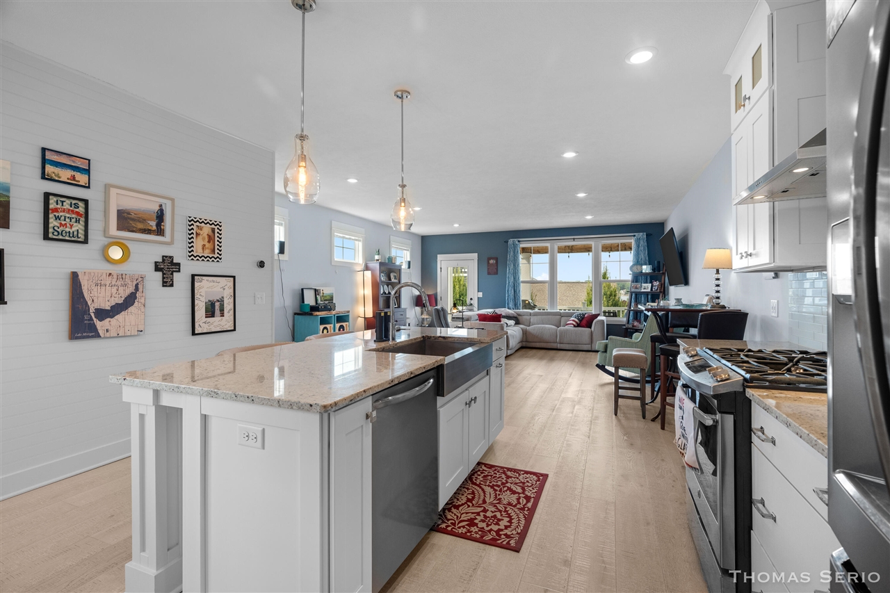 940 S Lake Street, Whitehall, MI, 49461-1522