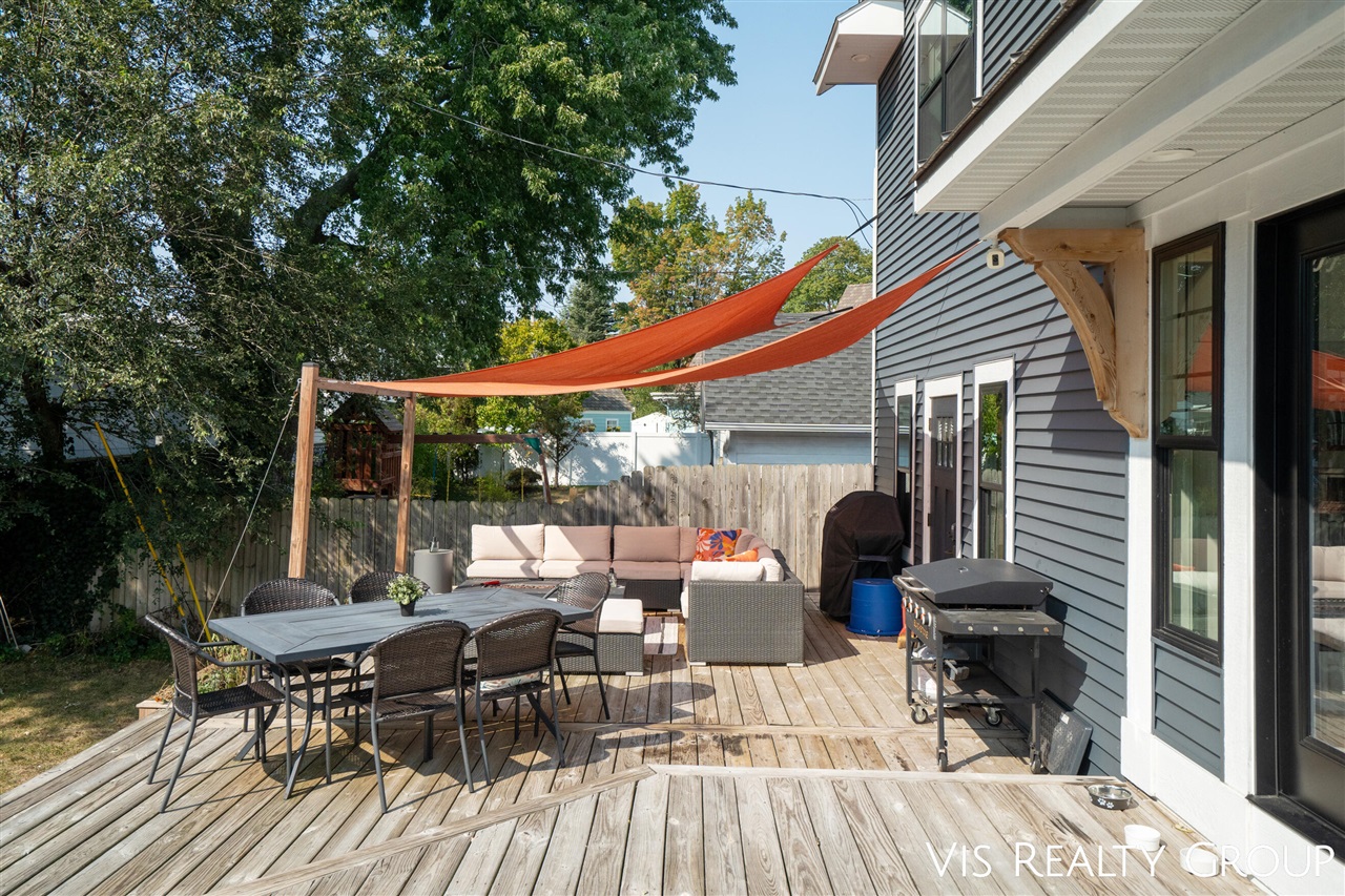 1607 Sheldon Road, Grand Haven, MI, 49417