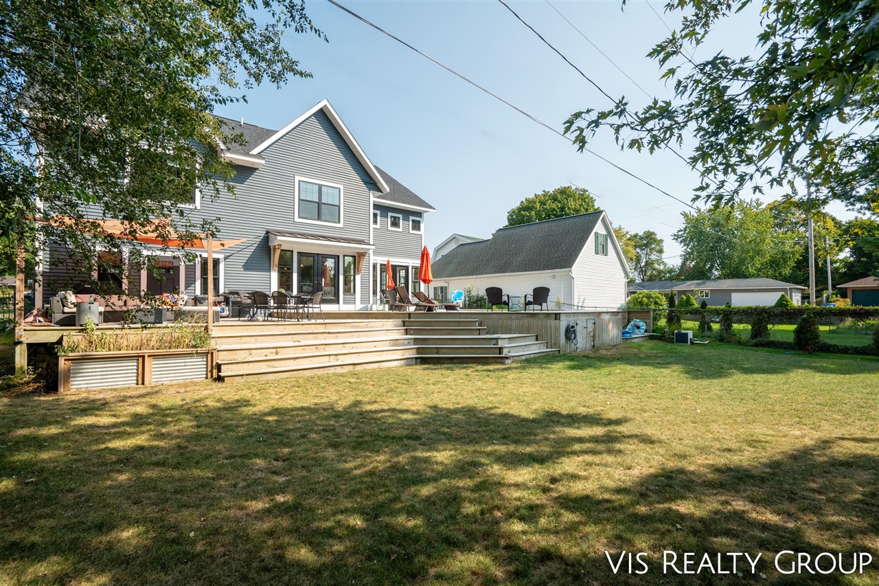 1607 Sheldon Road, Grand Haven, MI, 49417