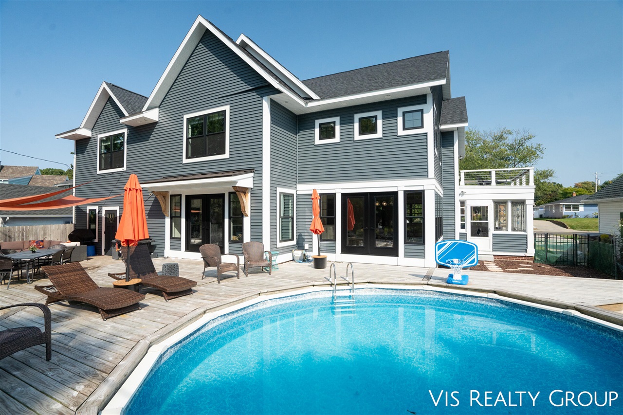 1607 Sheldon Road, Grand Haven, MI, 49417