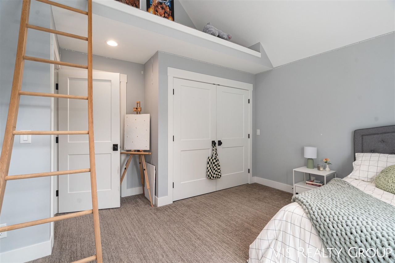 1607 Sheldon Road, Grand Haven, MI, 49417