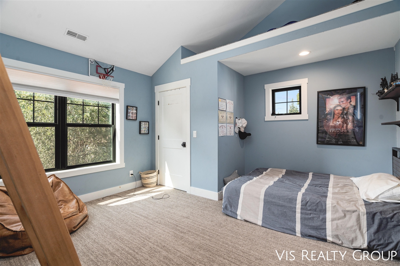 1607 Sheldon Road, Grand Haven, MI, 49417