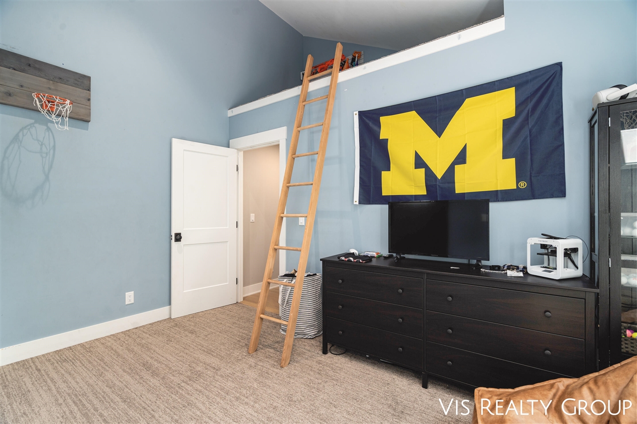 1607 Sheldon Road, Grand Haven, MI, 49417