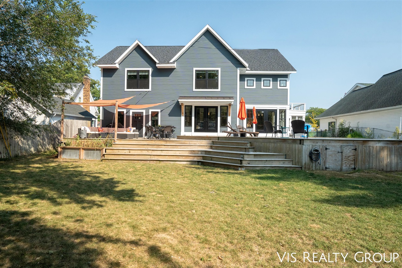 1607 Sheldon Road, Grand Haven, MI, 49417