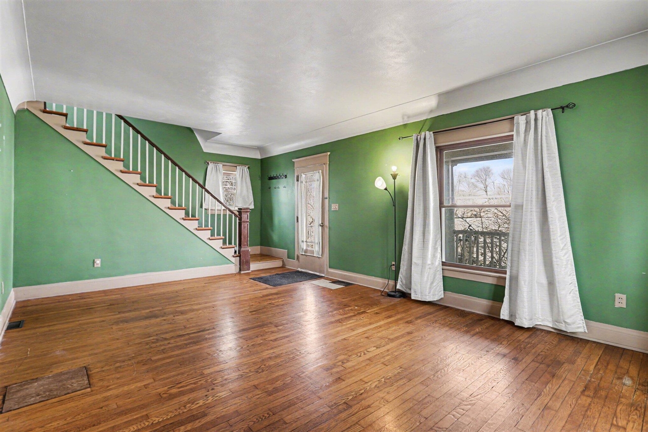 100 Westwood Street, Hillsdale, MI, 49242-1120