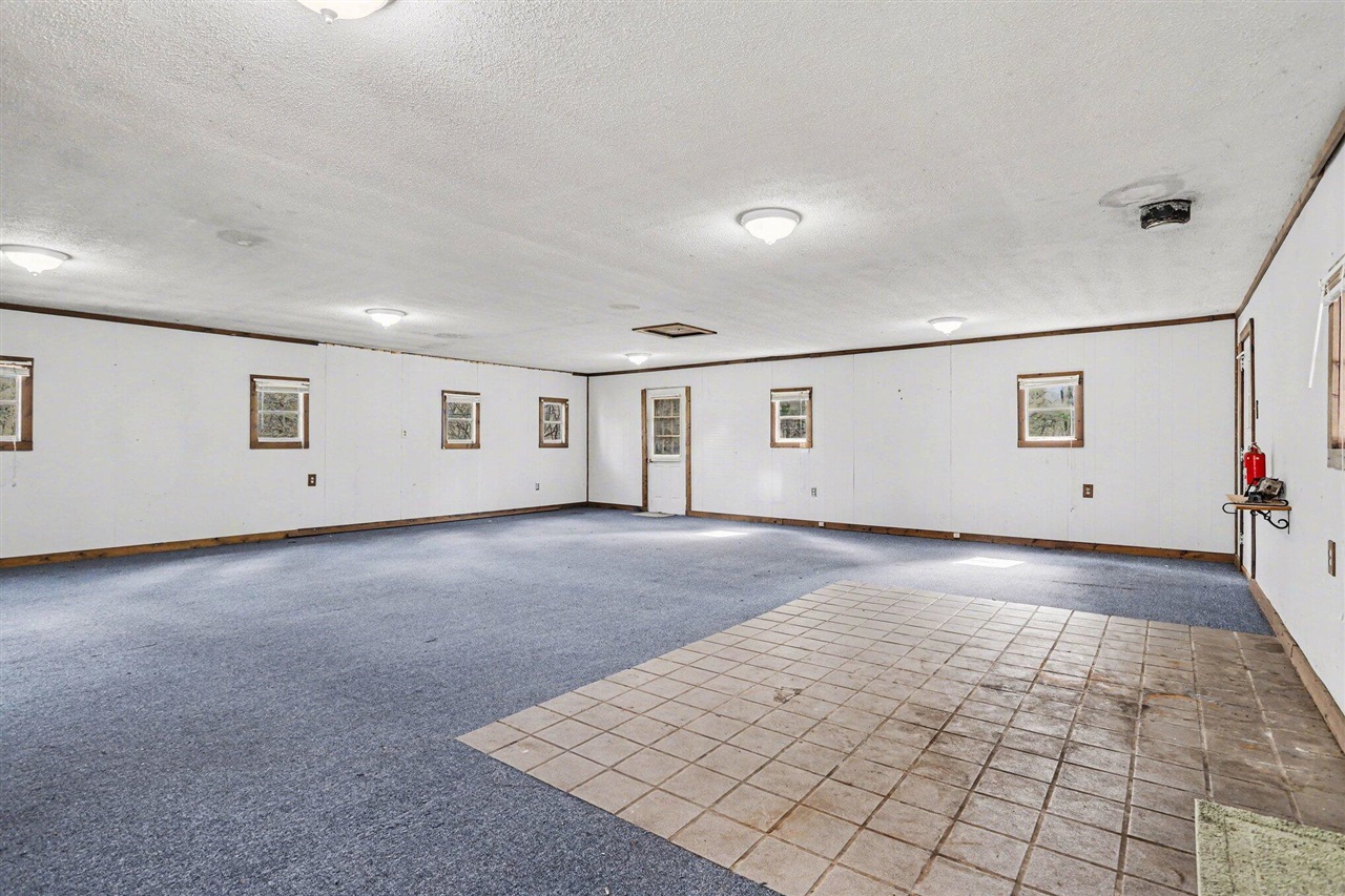 100 Westwood Street, Hillsdale, MI, 49242-1120