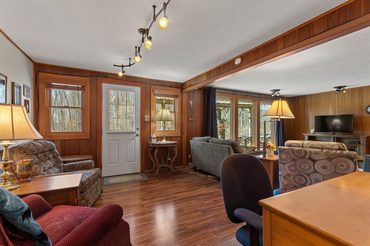 70902 Sunrise Drive, Edwardsburg, MI, 49112-8702