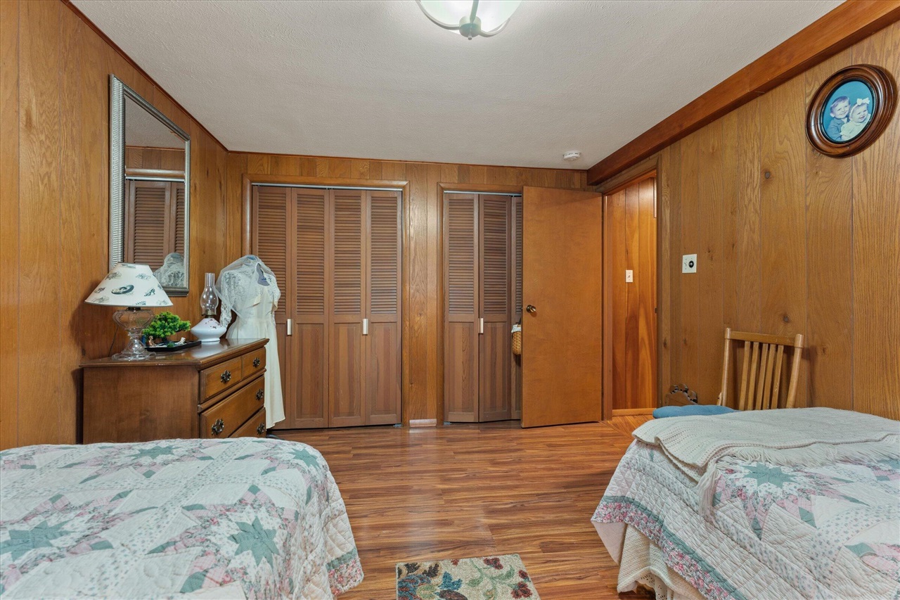 70902 Sunrise Drive, Edwardsburg, MI, 49112-8702