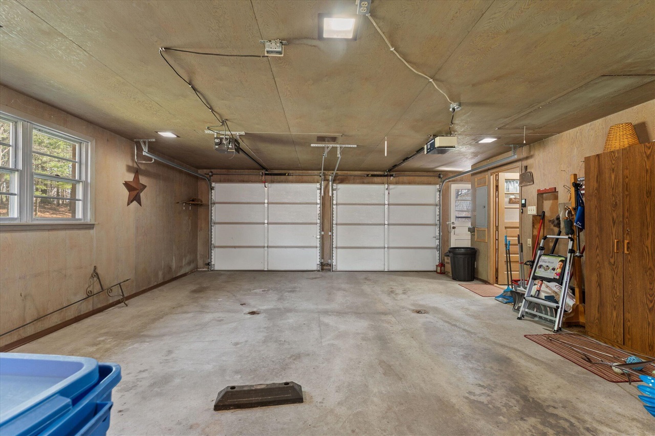 70902 Sunrise Drive, Edwardsburg, MI, 49112-8702