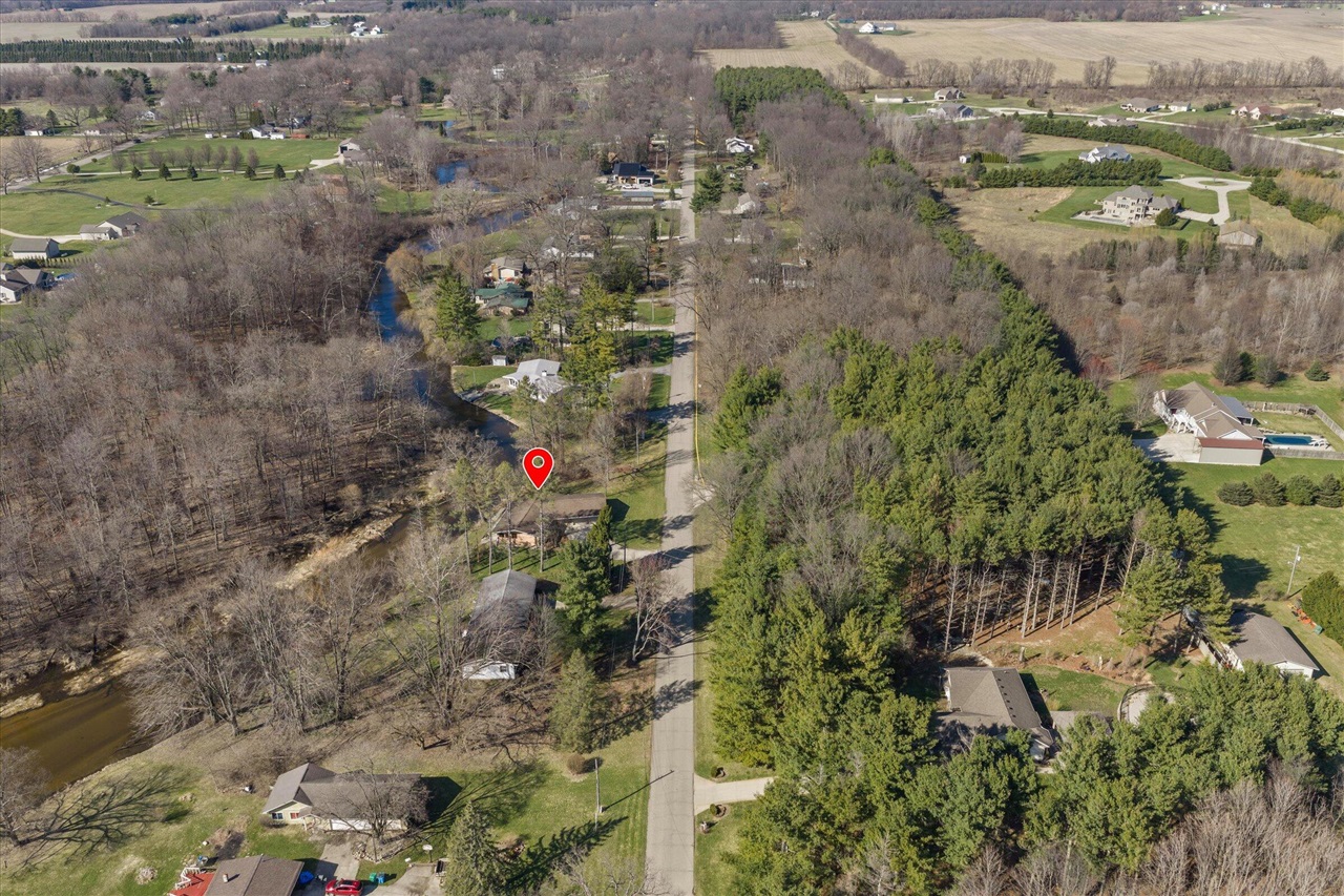 70902 Sunrise Drive, Edwardsburg, MI, 49112-8702