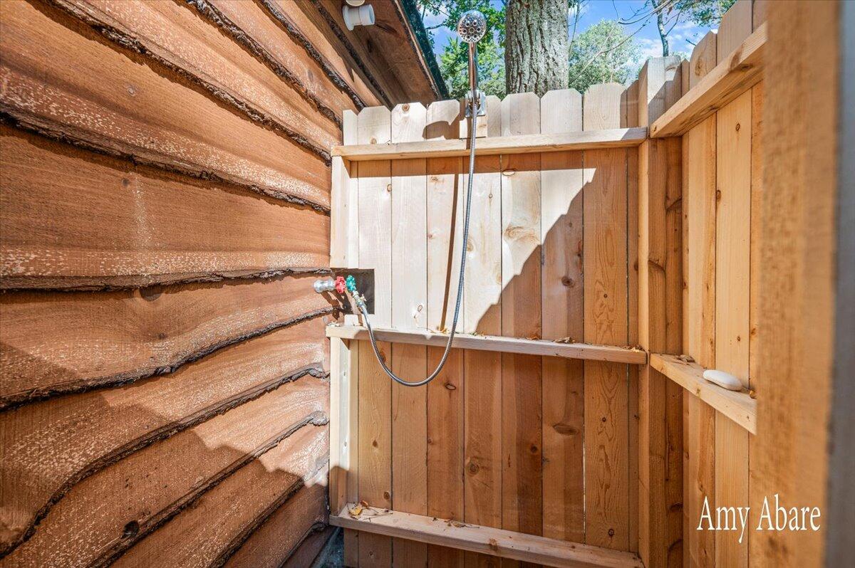 19768 Lincoln Road, Stanwood, MI, 49346