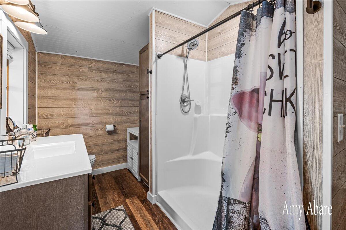 19768 Lincoln Road, Stanwood, MI, 49346