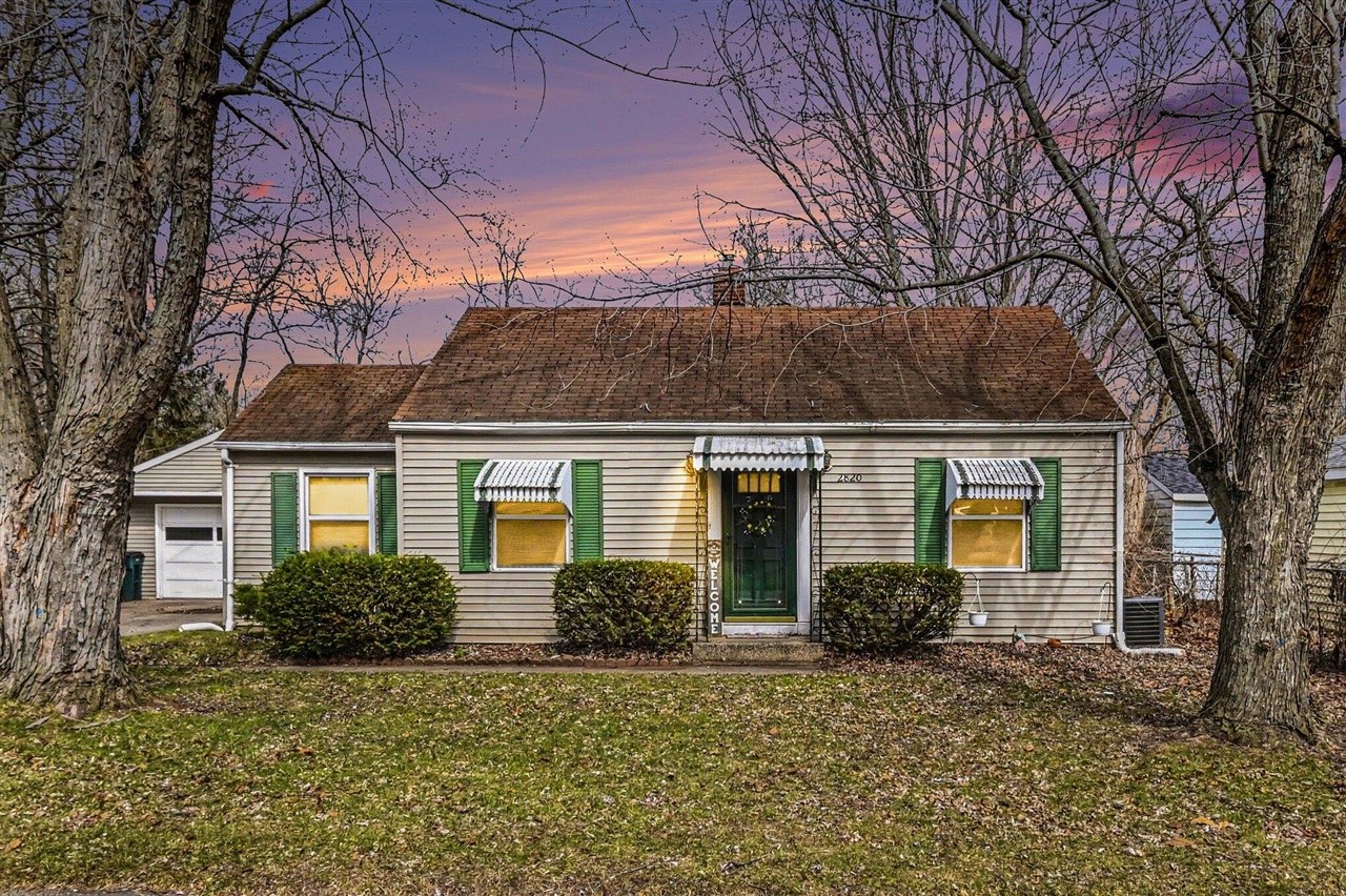 2820 Reo Road, Lansing, MI, 48911-2951