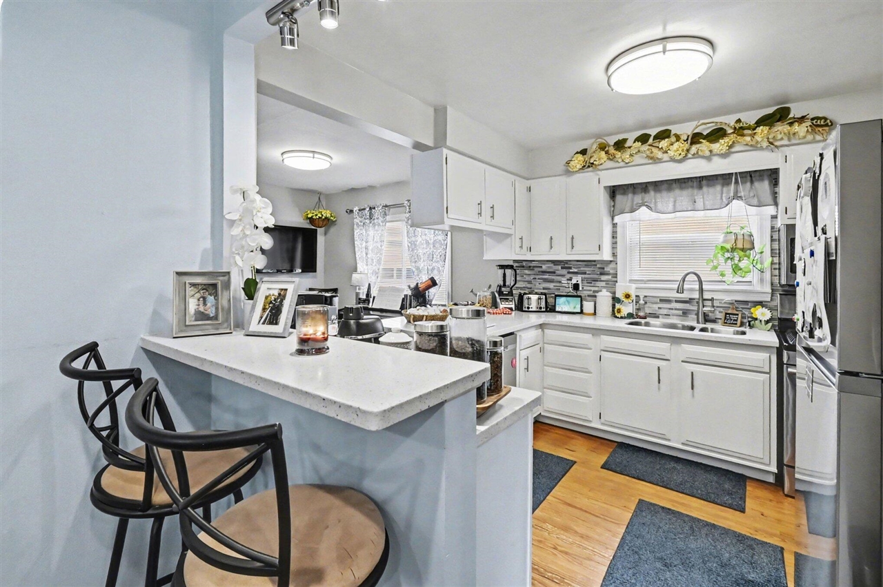 2820 Reo Road, Lansing, MI, 48911-2951