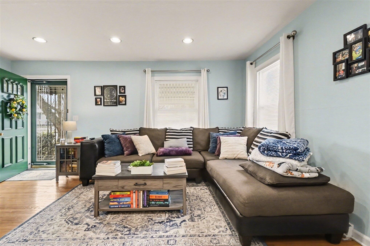 2820 Reo Road, Lansing, MI, 48911-2951