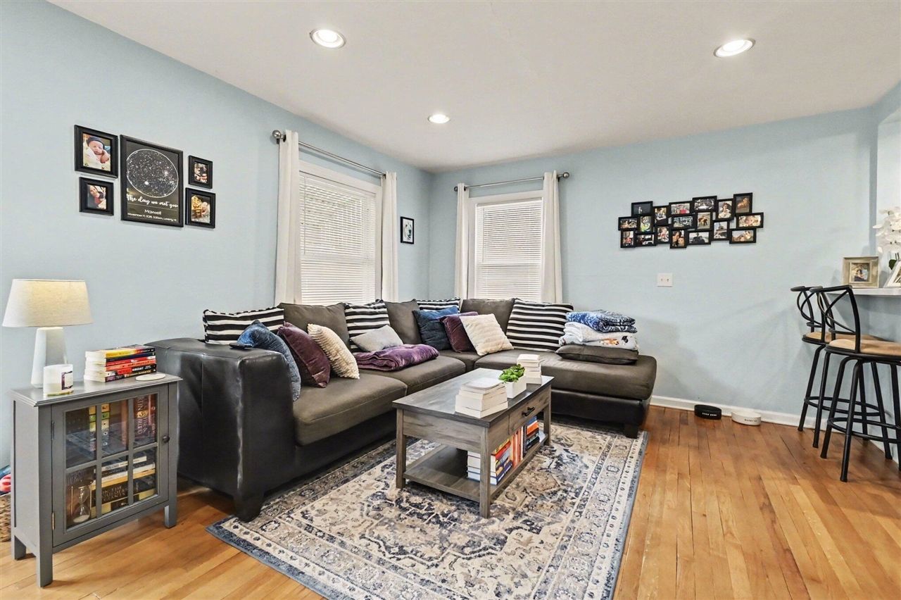 2820 Reo Road, Lansing, MI, 48911-2951