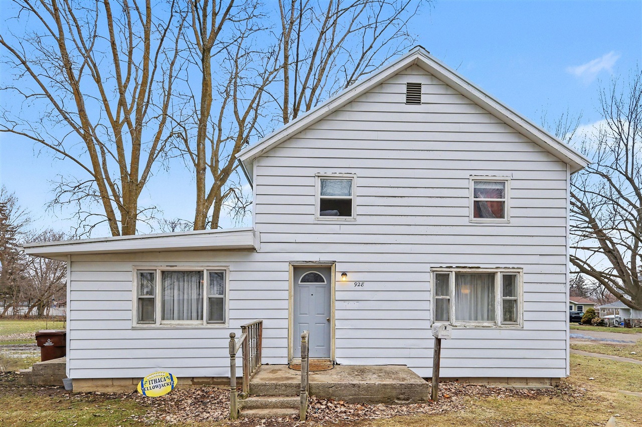 928 E Emerson Street, Ithaca, MI, 48847-1334
