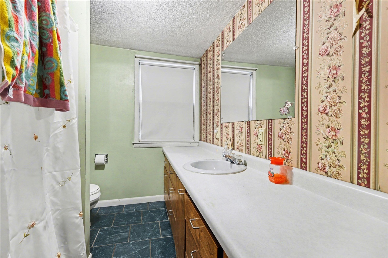 928 E Emerson Street, Ithaca, MI, 48847-1334