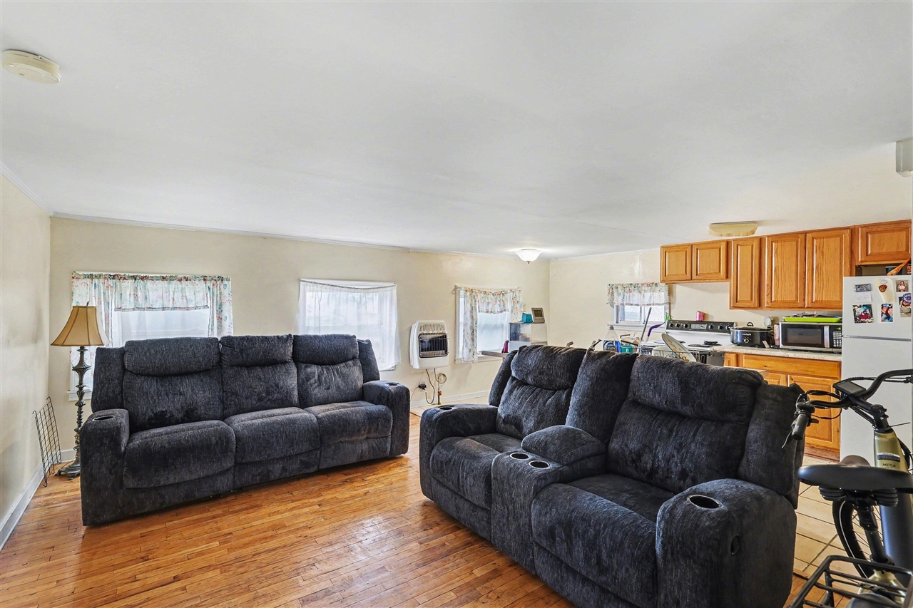 928 E Emerson Street, Ithaca, MI, 48847-1334