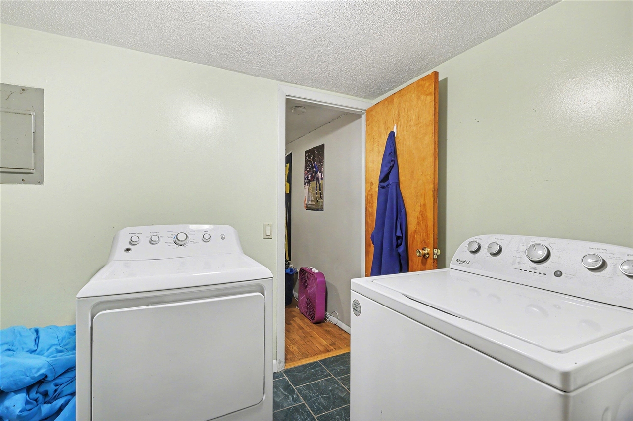 928 E Emerson Street, Ithaca, MI, 48847-1334