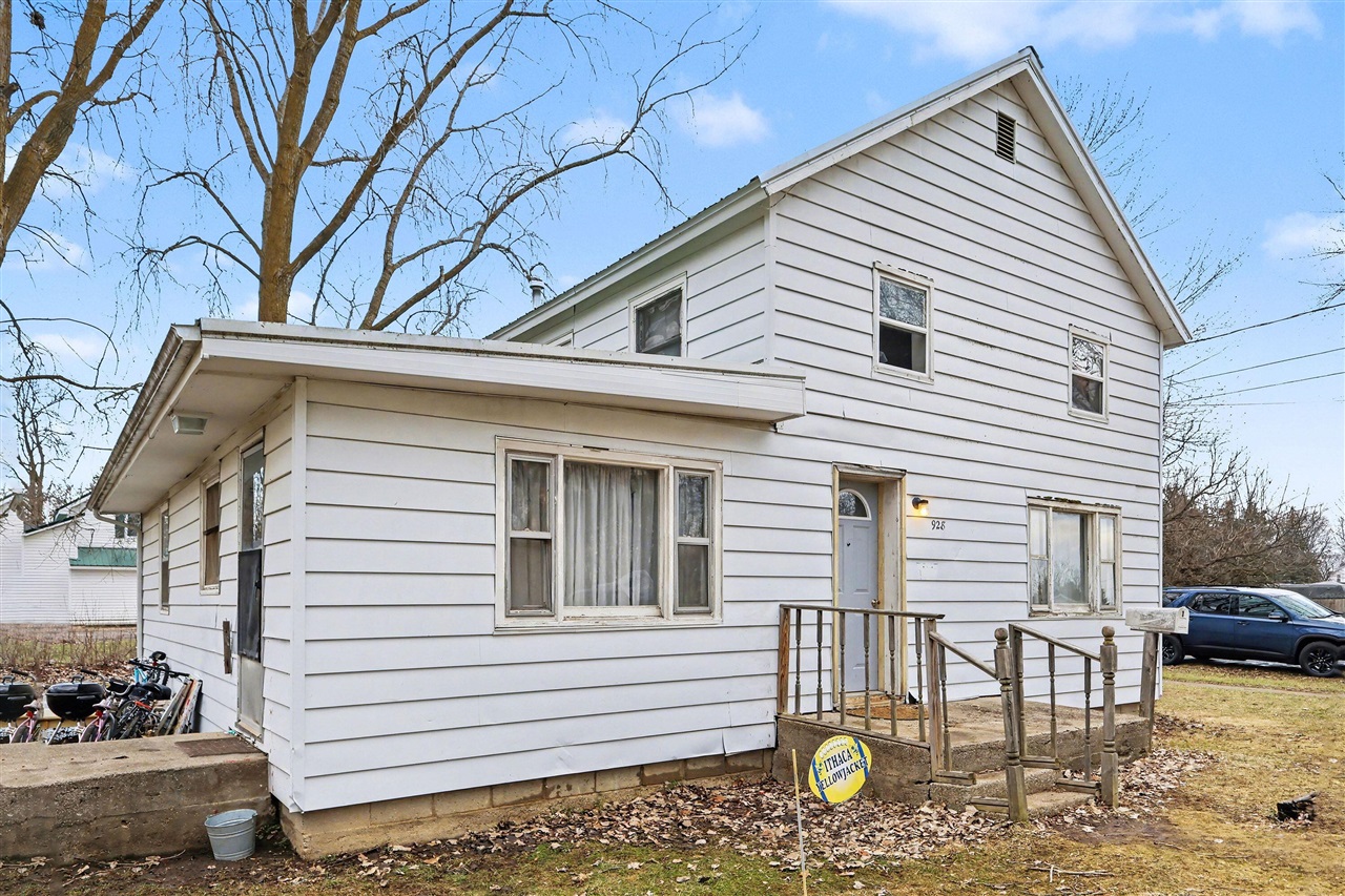 928 E Emerson Street, Ithaca, MI, 48847-1334