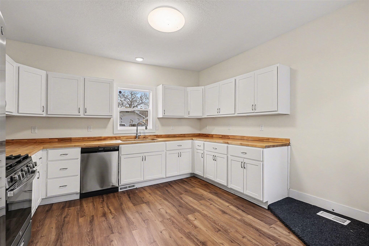 769 Catawba Avenue, Muskegon, MI, 49442-5176