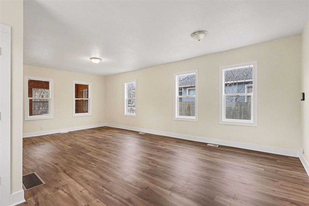 769 Catawba Avenue, Muskegon, MI, 49442-5176