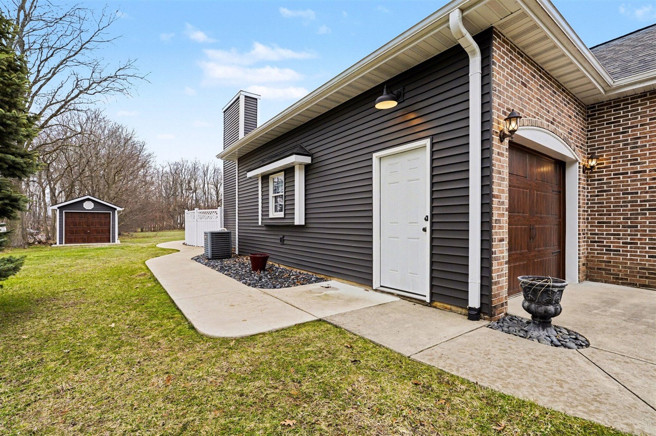 Homes for sale in Plainwell, MI | 531 Foxmoor Dr, Plainwell, MI 49080 | MLS# 70520820